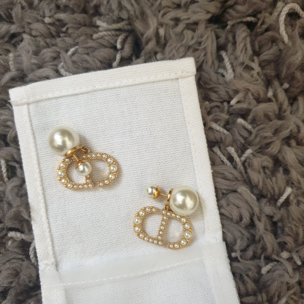 AUTHENTIC DIOR EARRINGS